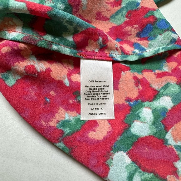 Talbots Multi-Colored Sleeveless Blouse - Picture 6 of 7